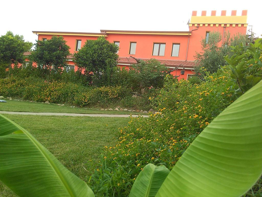 Agriturismo - B&B La Funicolare Francavilla Marittima Exterior foto